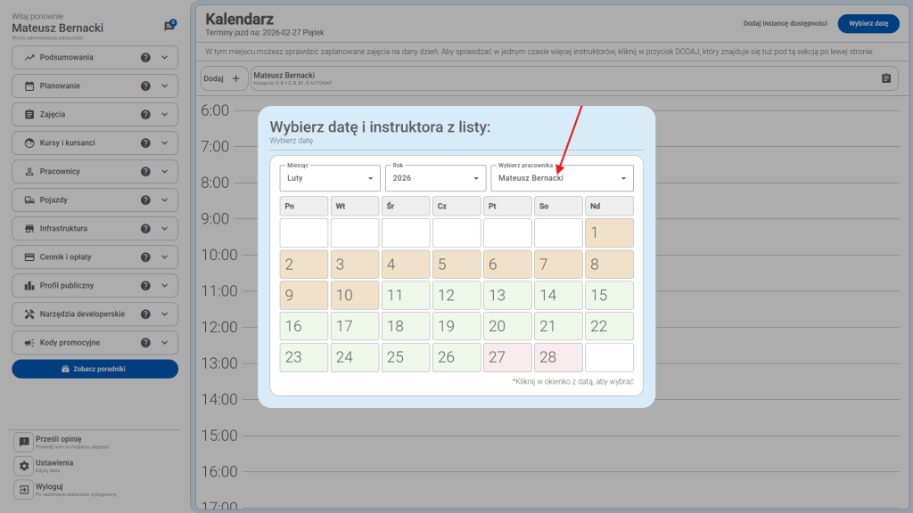 W tym miejscu wybiera się pracownika, którego chcemy sprawdzić kalendarz